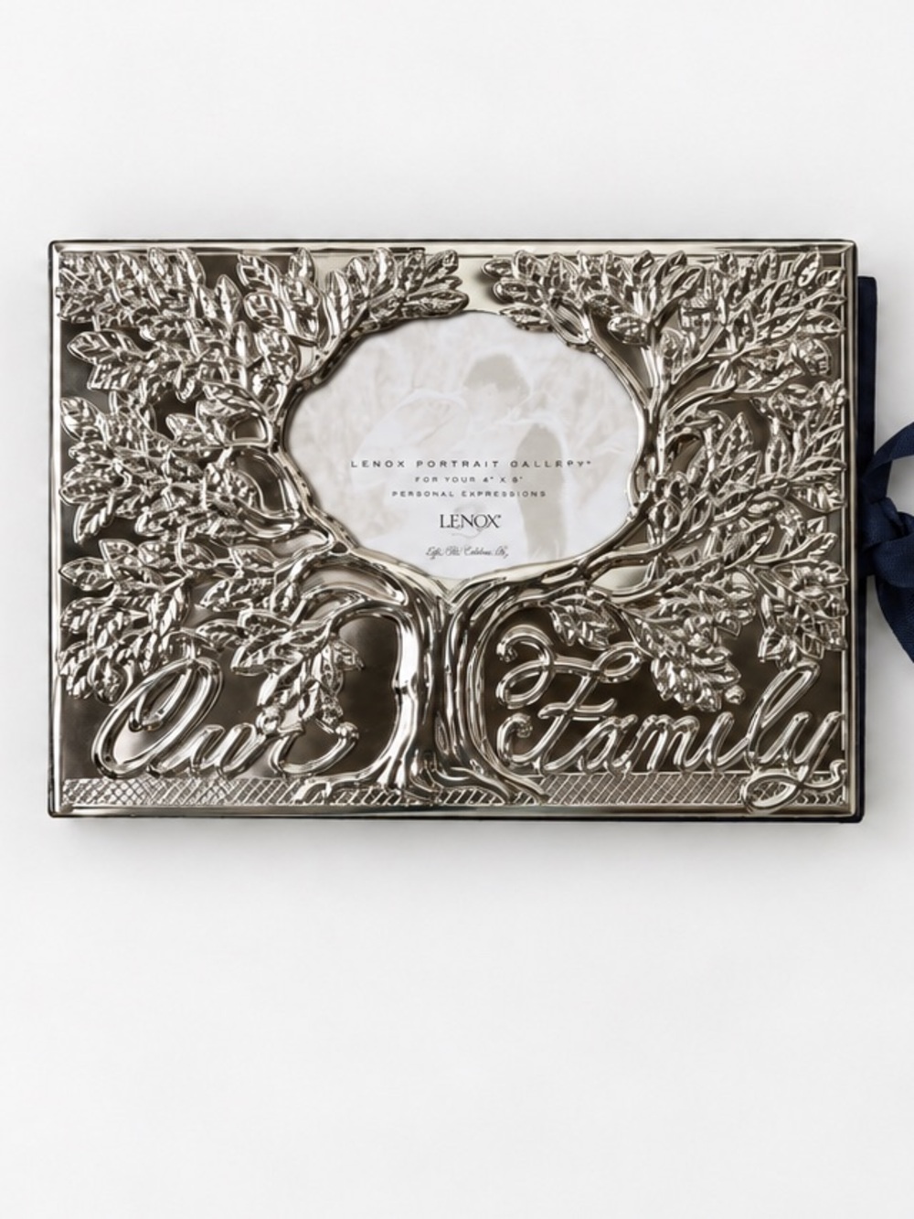New Lenox ‘Our Family’ Photo Album Silver Tree 4x6 Holds 80 Photos Ribbon Tie